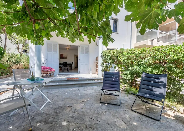Apartment Les Girelles By Interhome